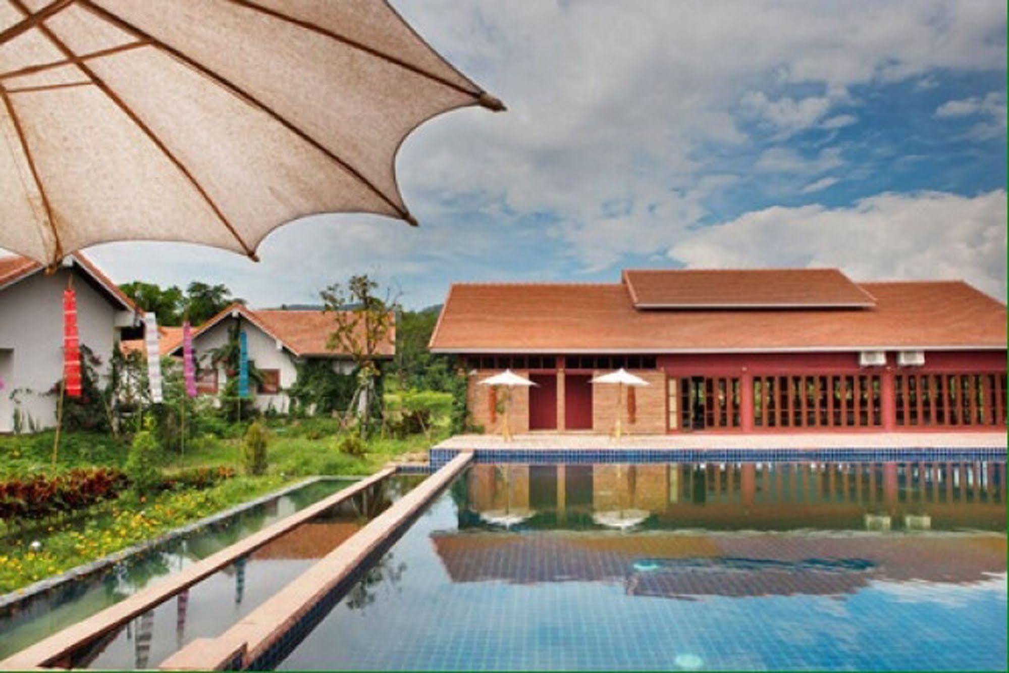 Chiangmai Royal Creek Hotel Hang Dong Exterior photo